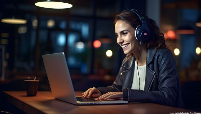 Freelancing vs Job: 2026 में कौन ज्यादा फायदेमंद रहेगा?